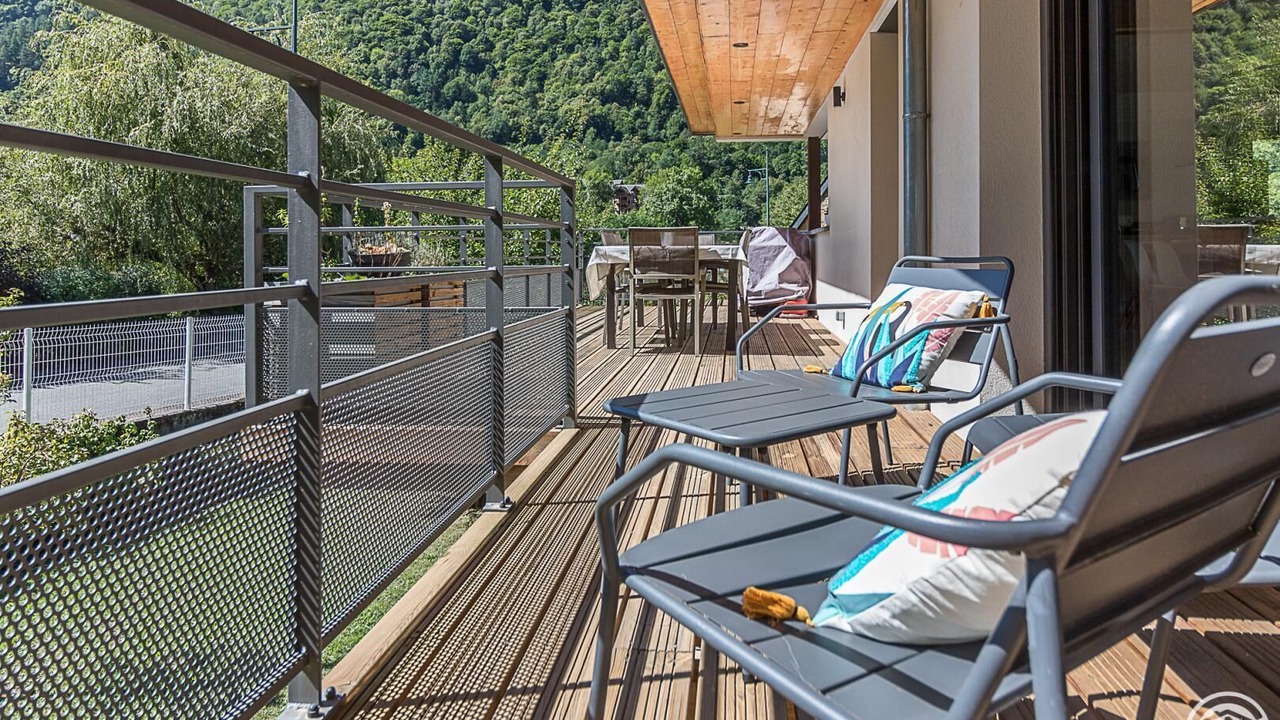 Photo of Patio Balcony in Saint-Mamet