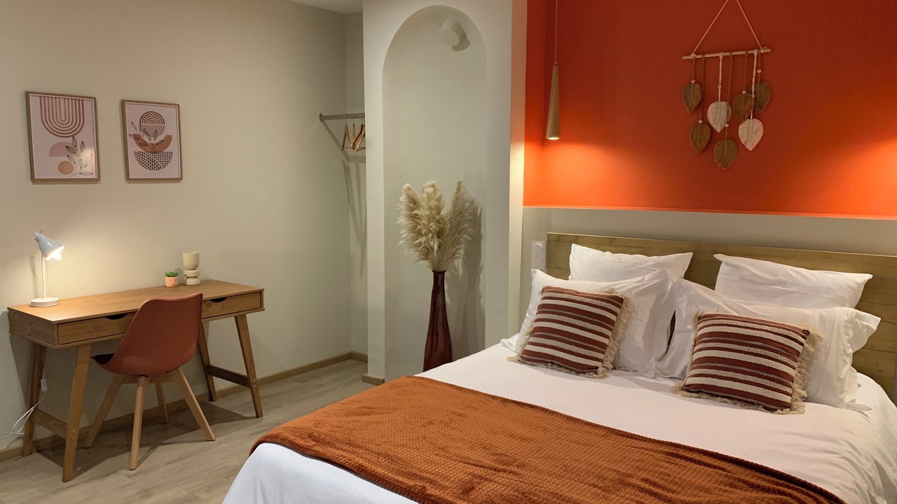 Photo of Bedroom in Saint Nicolas - Charles III - Ville vieille - Trois Maisons - Leopold