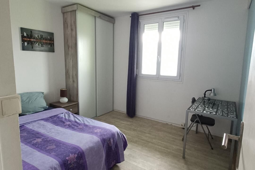 Photo of Bedroom in Saint-Brieuc