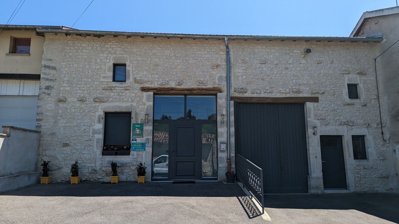 Photo of Outdoor in Longeaux