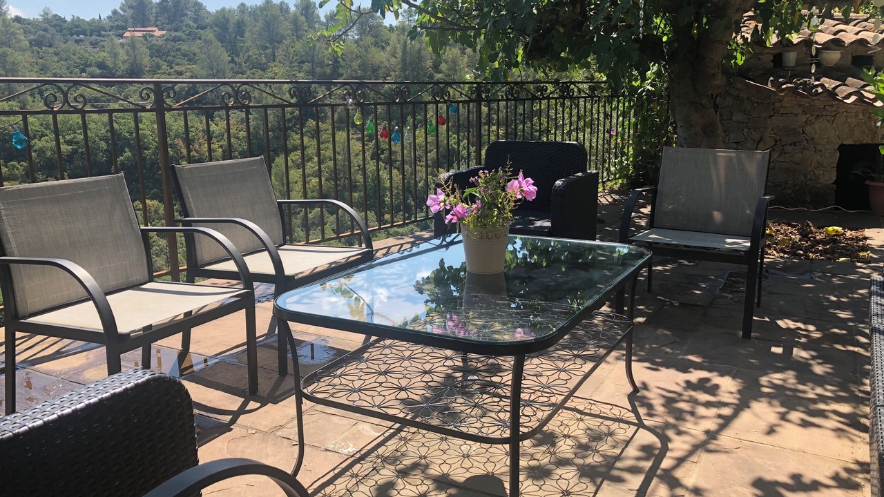 Photo of Patio Balcony in Belgentier