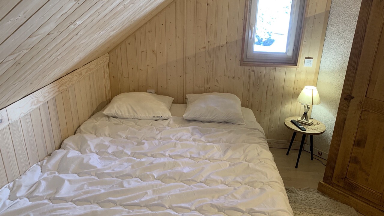Photo of Bedroom in Venosc