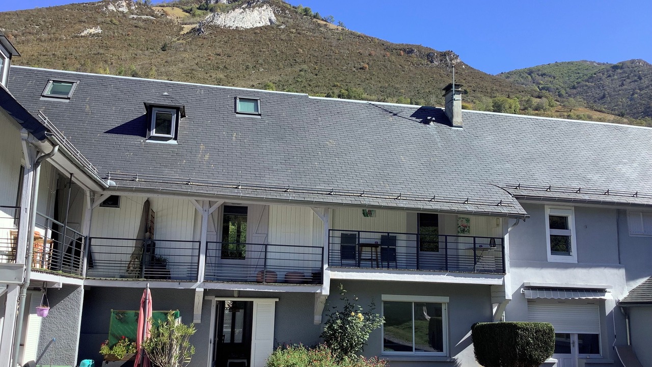 Photo of Outdoor in Campan
