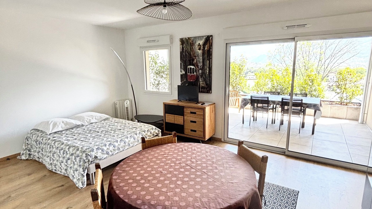 Photo of Bedroom in Domancy