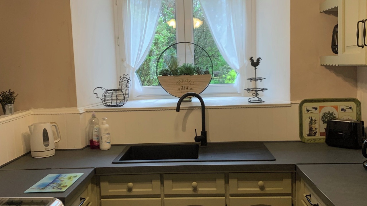 Photo of Kitchen in Plouguenast