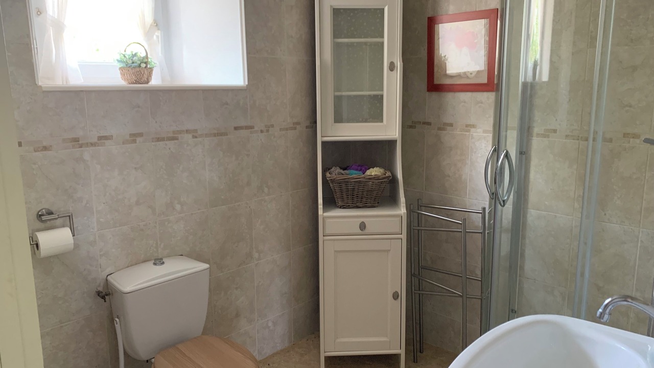 Photo of Bathroom in Plouguenast