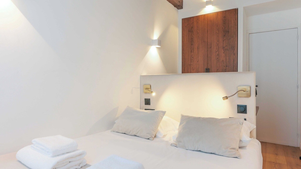 Photo of Bedroom in Sorbonne