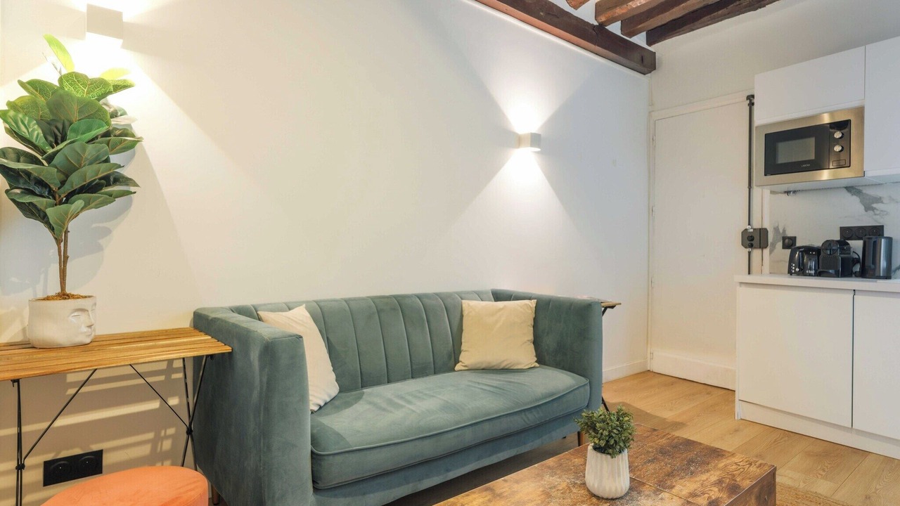 Photo of Livingroom in Sorbonne