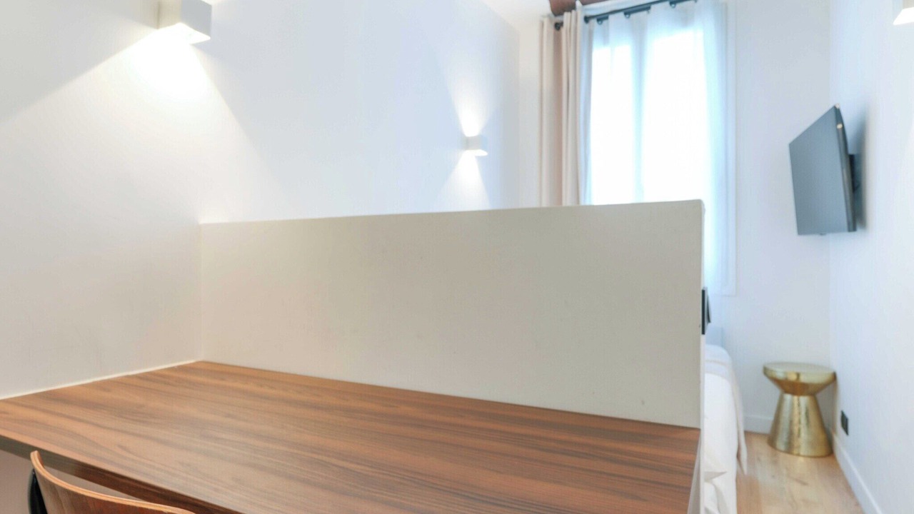 Photo of Bedroom in Sorbonne