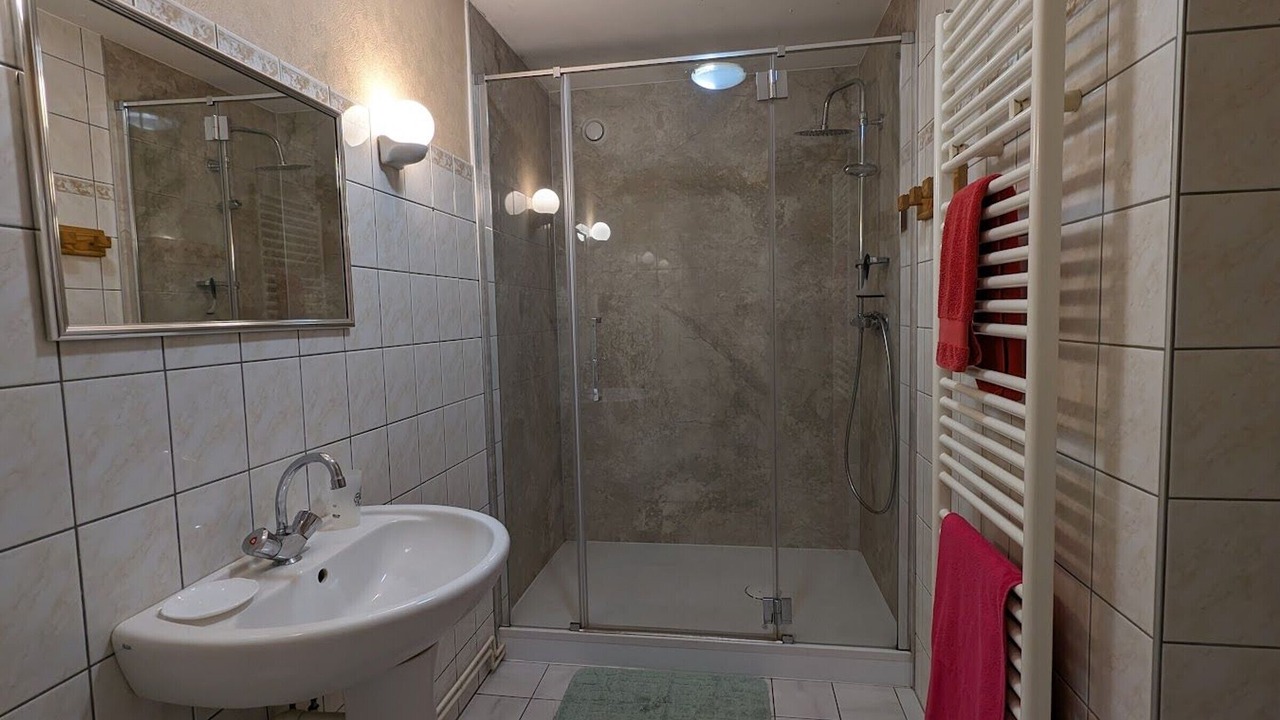 Photo of Bathroom in Esley