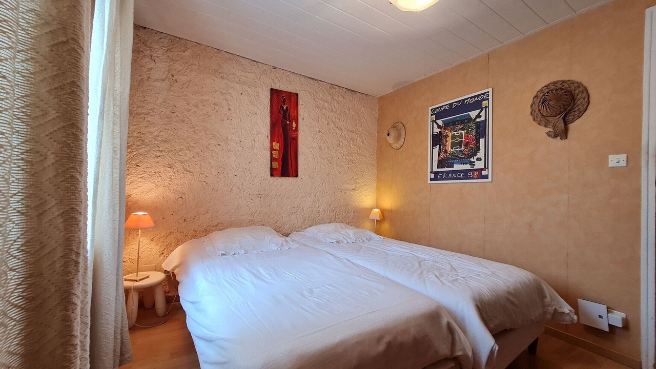 Photo of Bedroom in Bayonville-sur-Mad