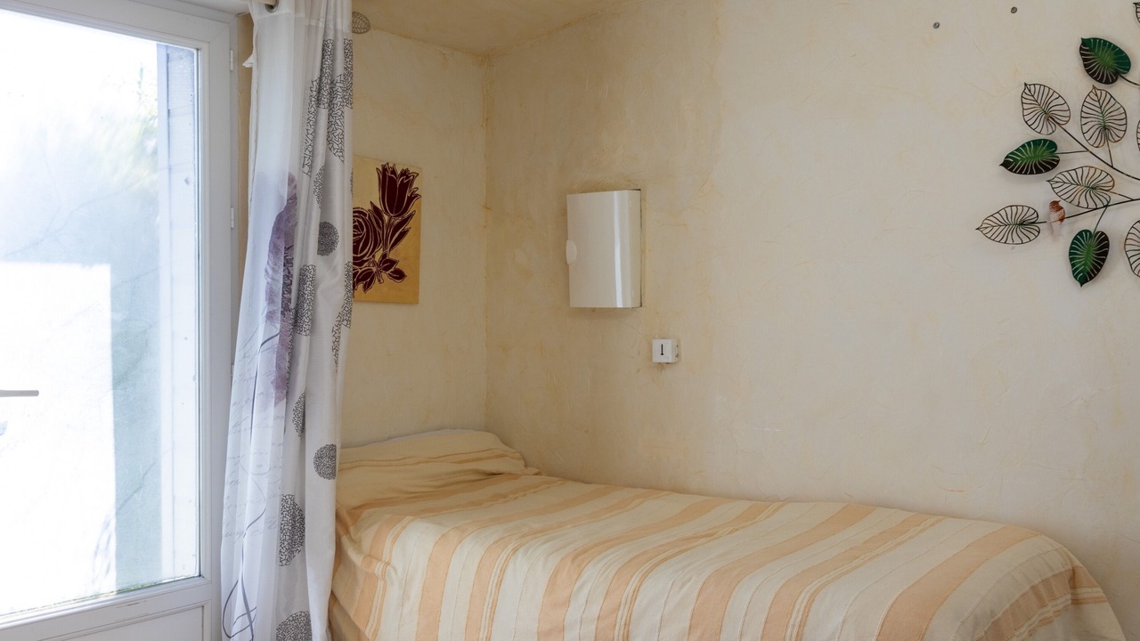 Photo of Bedroom in Lannion