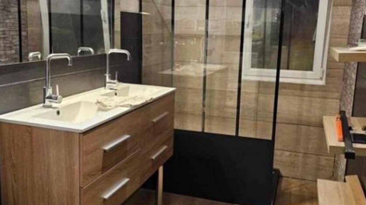 Photo of Bathroom in Ramecourt
