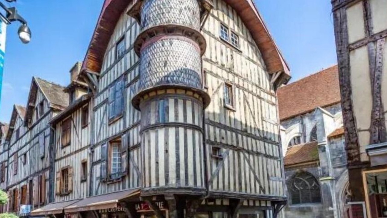 Photo of Others in Troyes