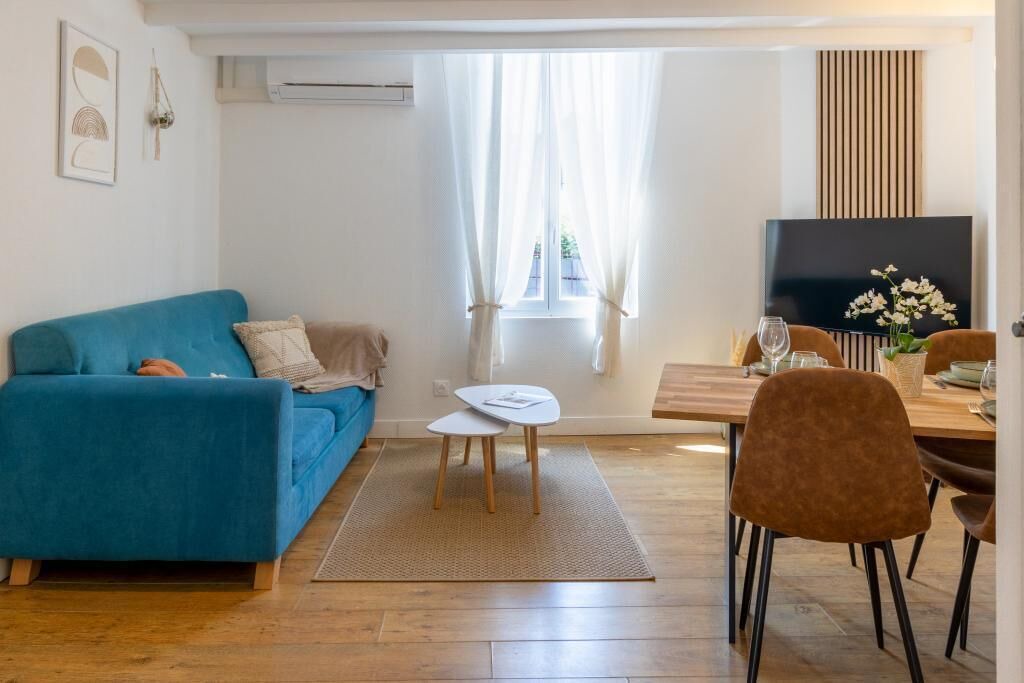 Photo of Livingroom in Troyes