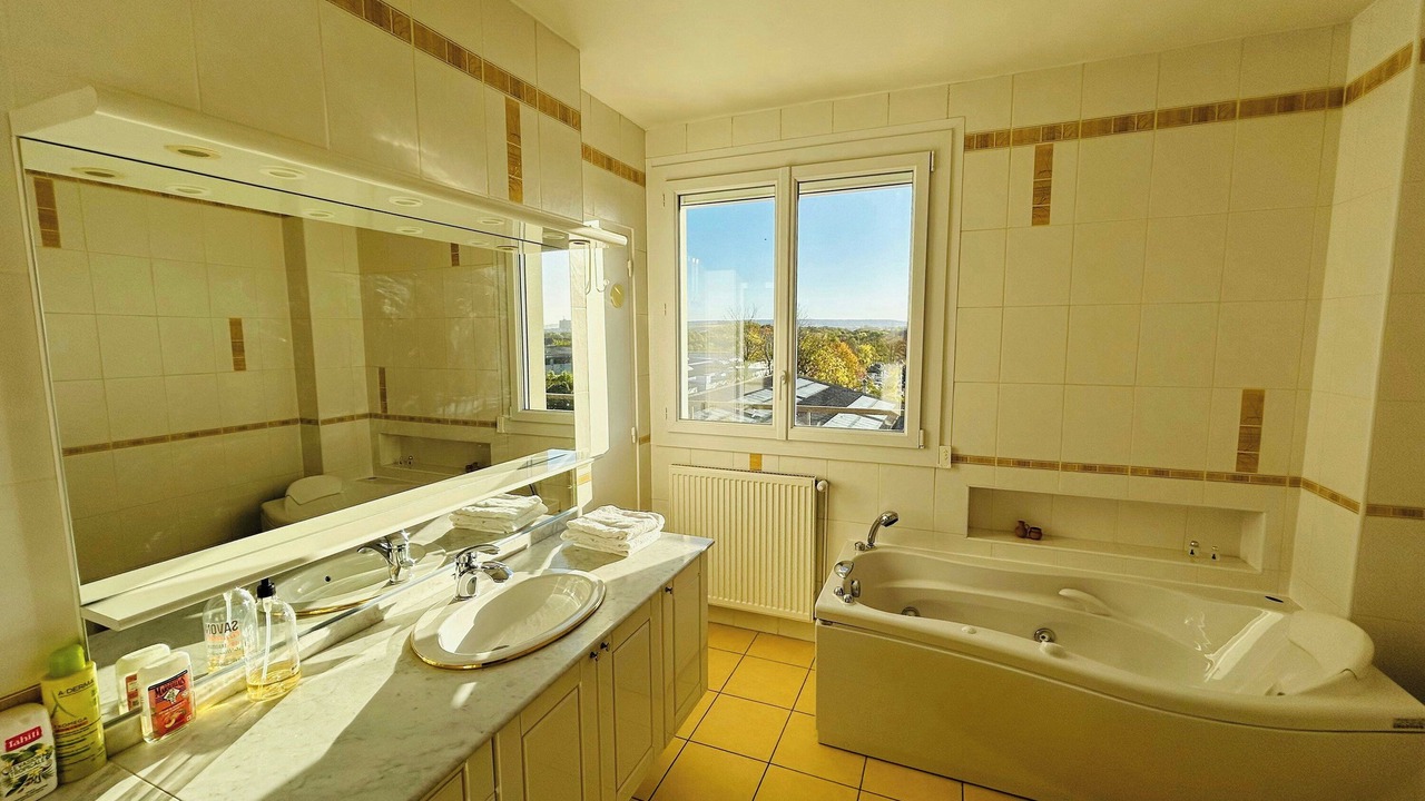 Photo of Bathroom in Reims