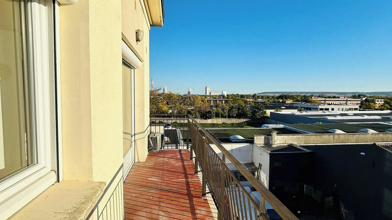 Photo of Outdoor in Reims