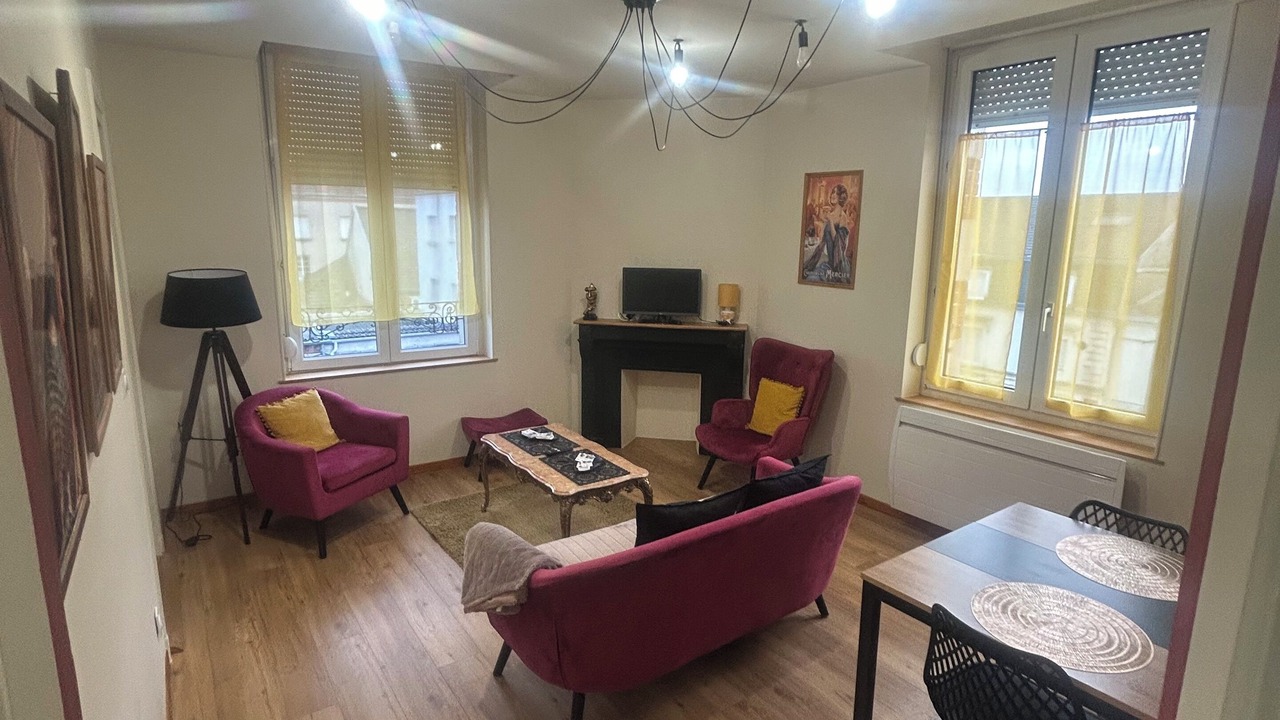 Photo of Livingroom in Ay