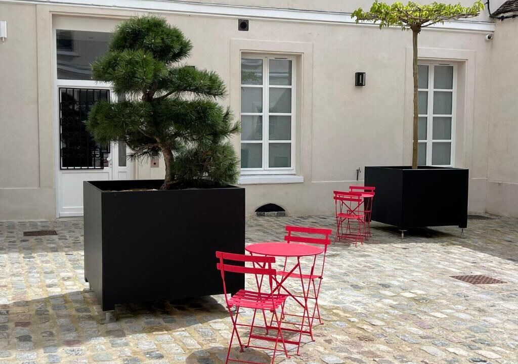 Photo of Outdoor in Sens