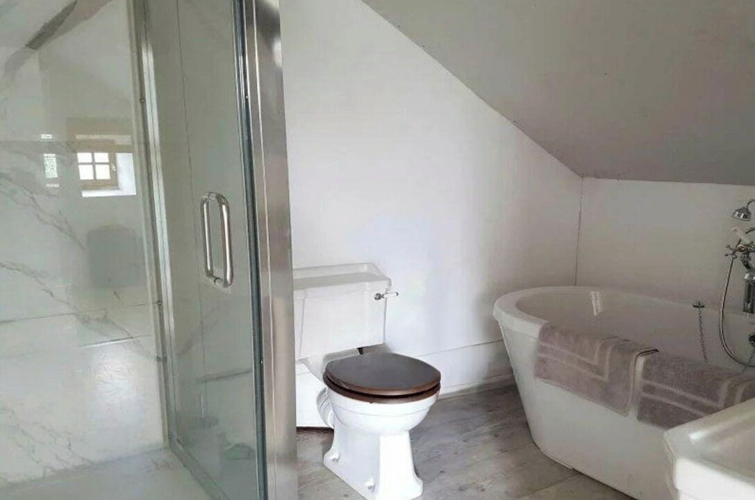 Photo of Bathroom in Troncens