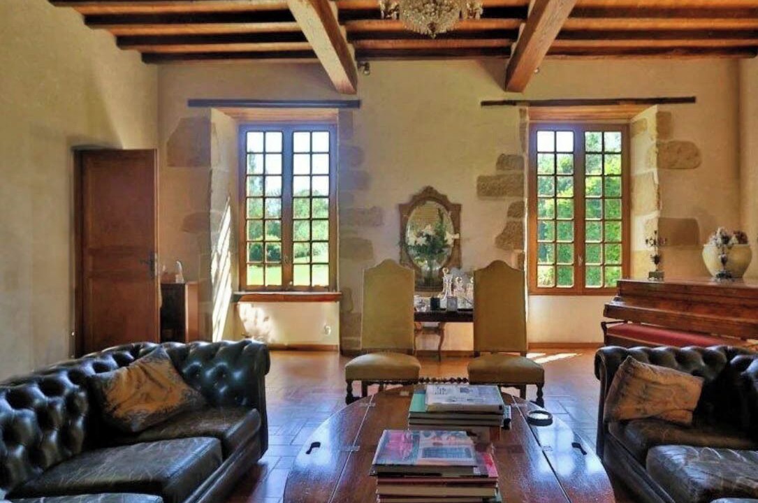 Photo of Livingroom in Troncens