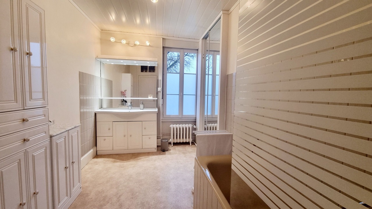 Photo of Bathroom in Grandpre