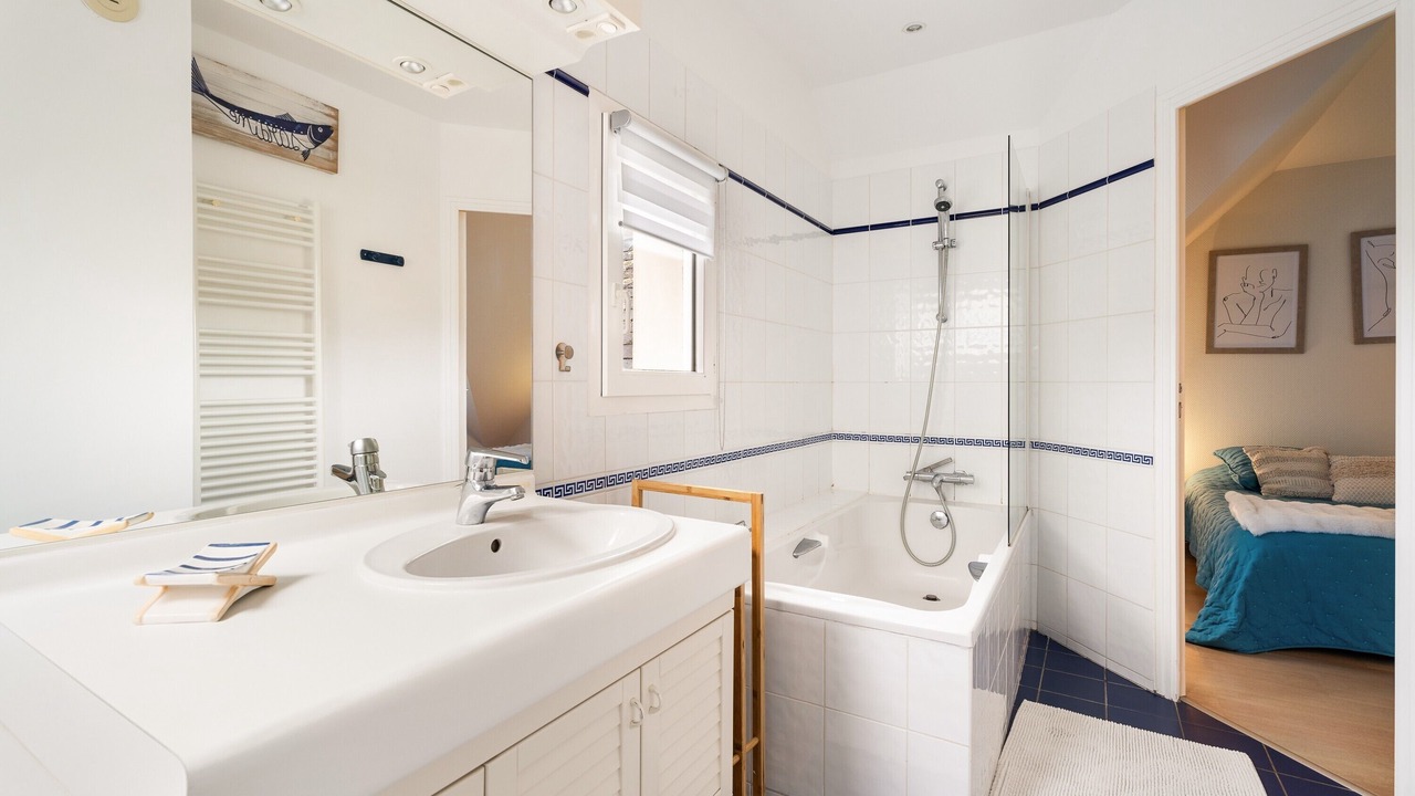 Photo of Bathroom in La Richardais