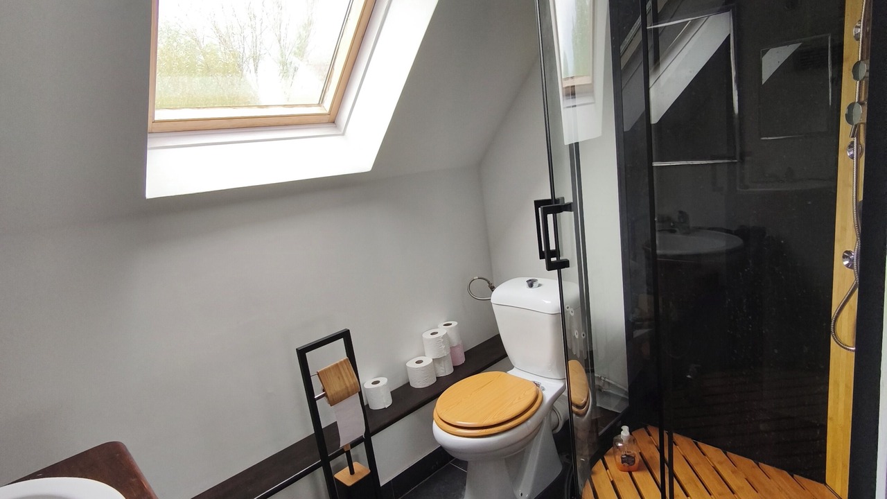 Photo of Bathroom in Trancault