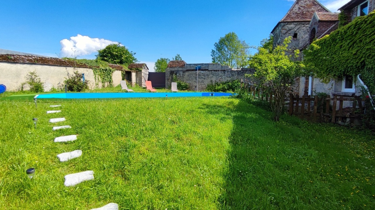 Photo of Outdoor in Trancault