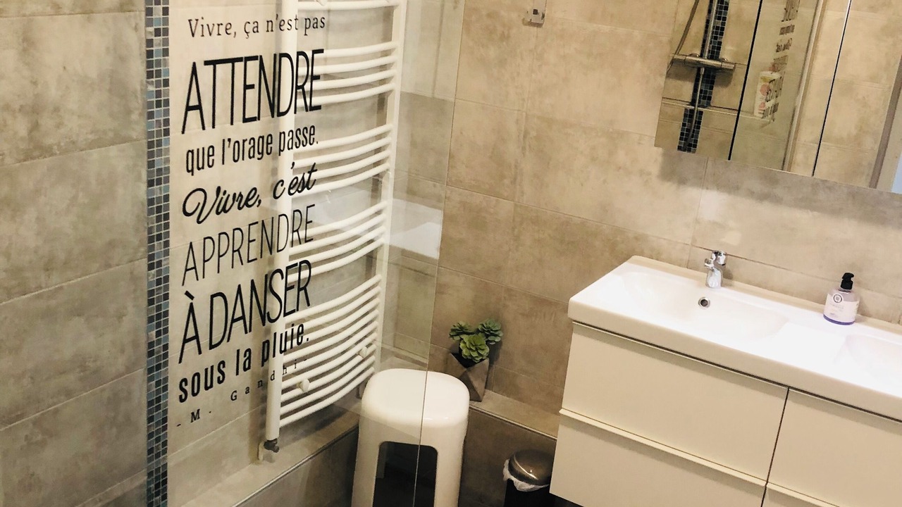 Photo of Bathroom in Saint-Remi