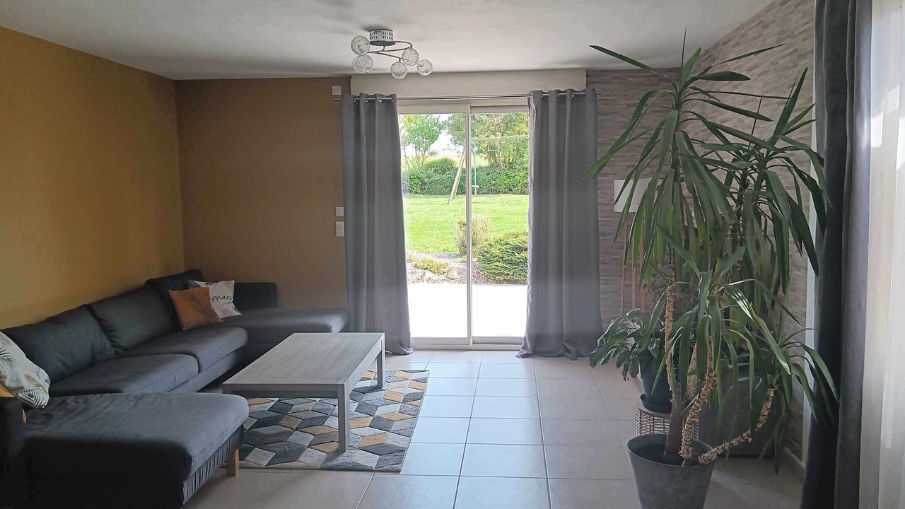 Photo of Livingroom in Poivres
