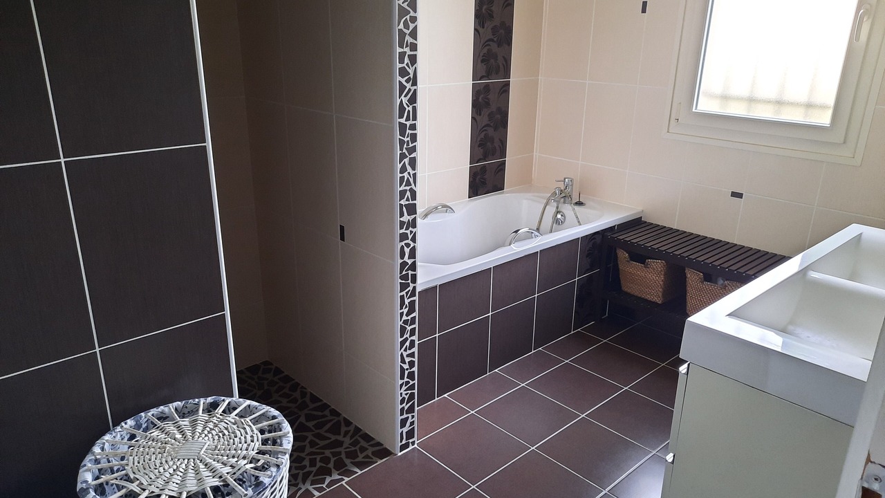 Photo of Bathroom in Poivres