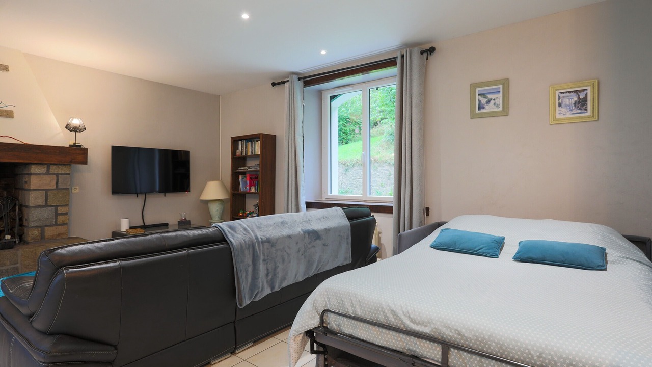 Photo of Bedroom in Plelo