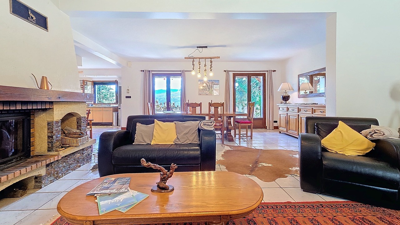 Photo of Livingroom in Pareac