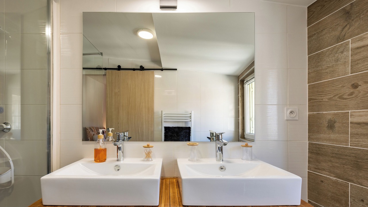 Photo of Bathroom in Beziers City Centre