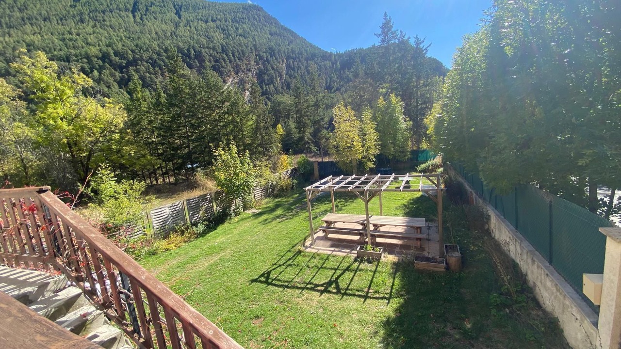 Photo of Patio Balcony in La Condamine-Chatelard