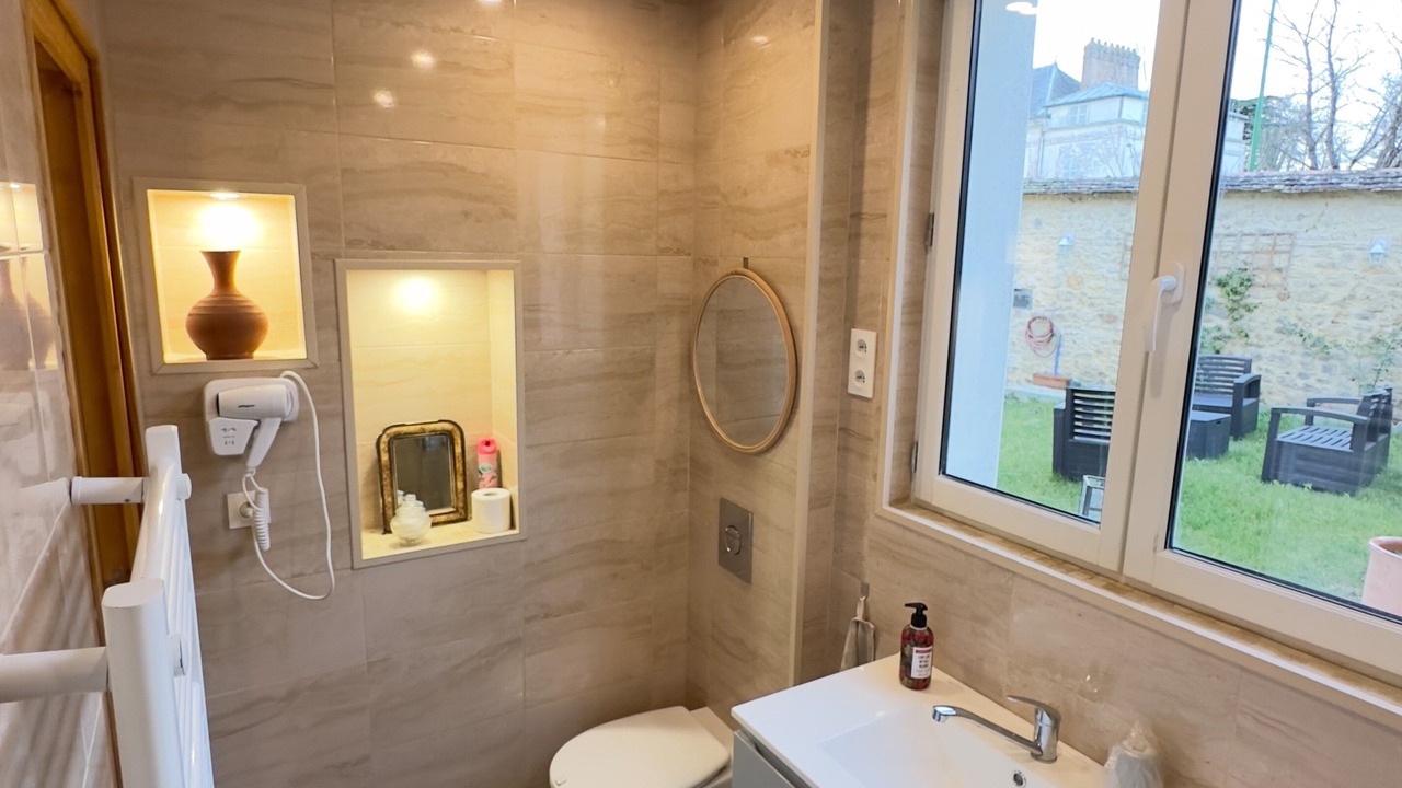 Photo of Bathroom in Villeblevin