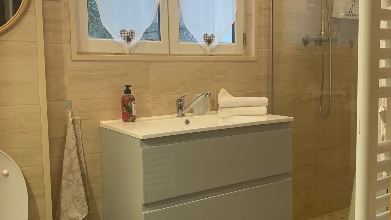 Photo of Bathroom in Villeblevin