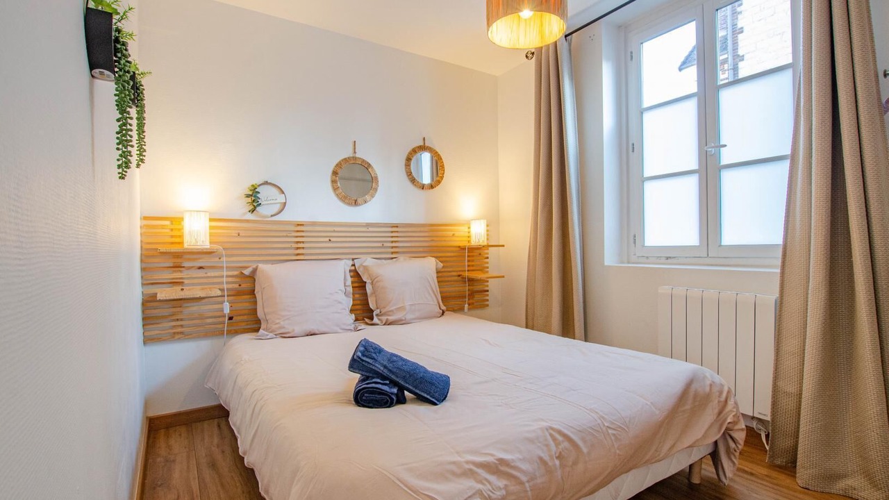 Photo of Bedroom in Troyes