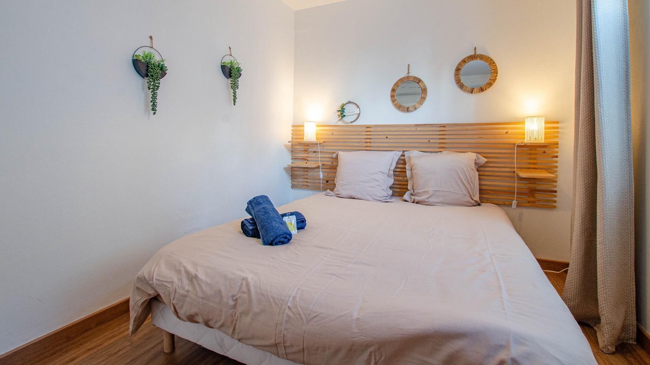 Photo of Bedroom in Troyes