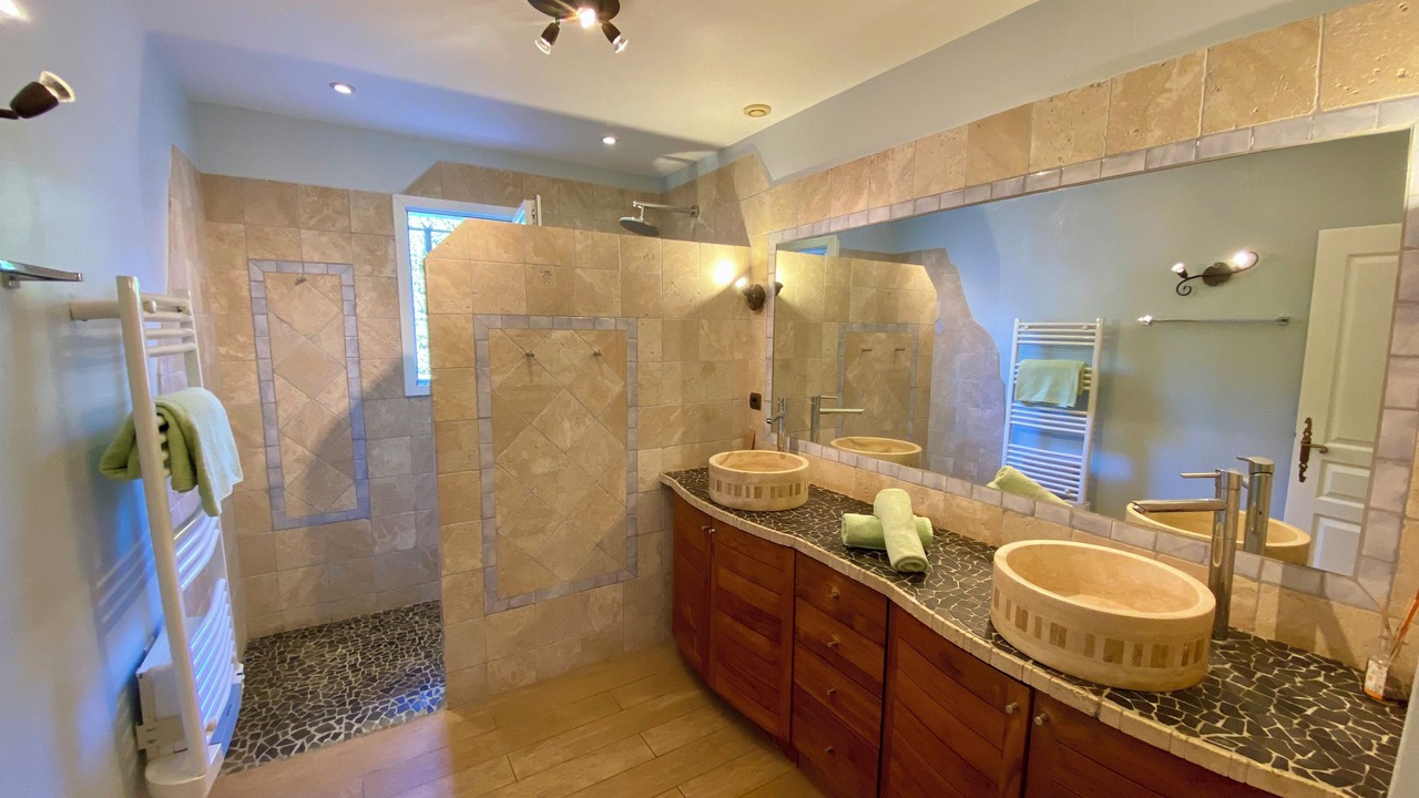 Photo of Bathroom in Le Beausset