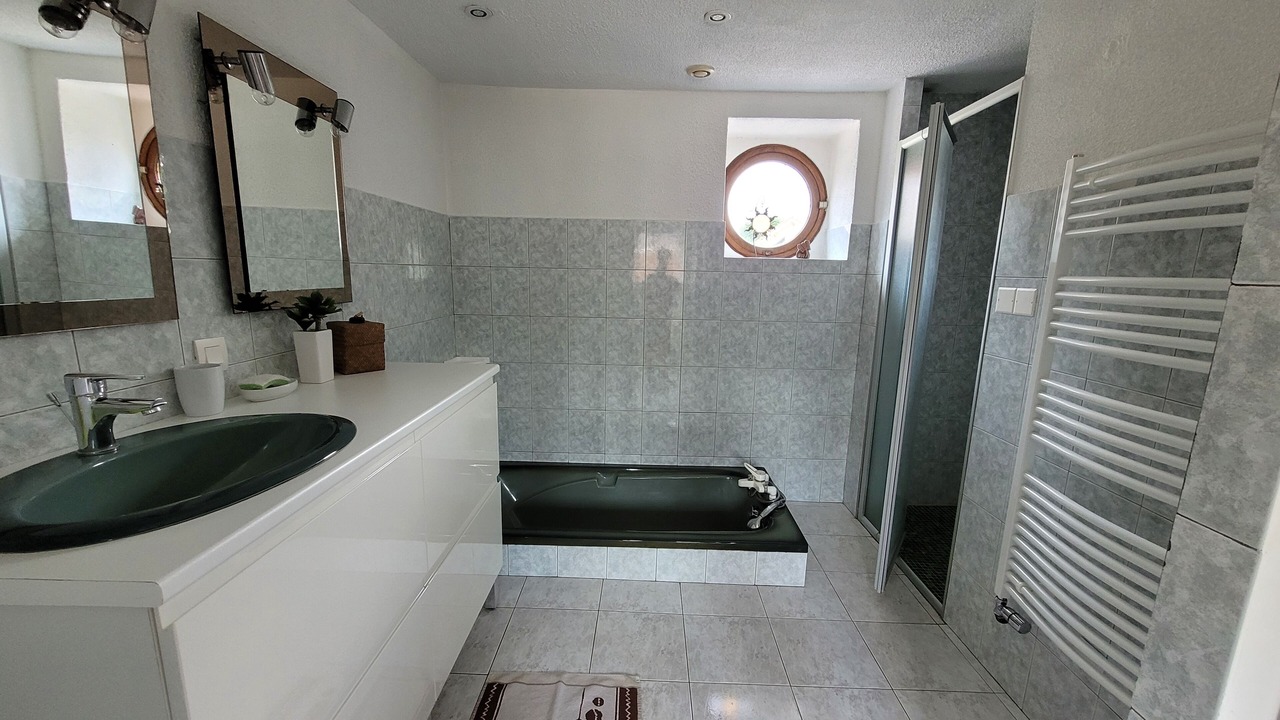 Photo of Bathroom in Aix-Villemaur-Palis