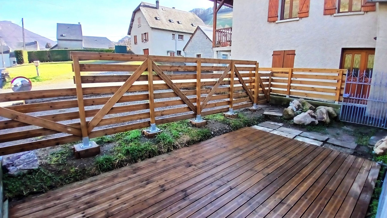 Photo of Outdoor in Campan