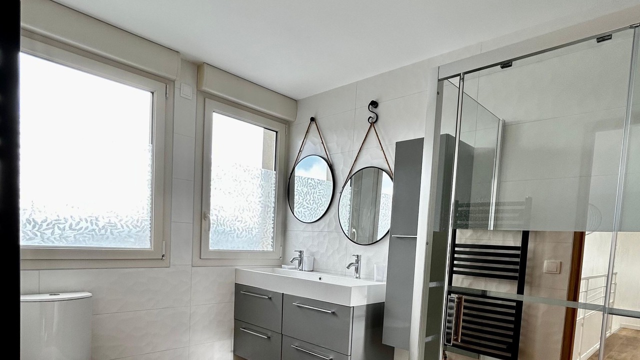 Photo of Bathroom in Giffaumont-Champaubert