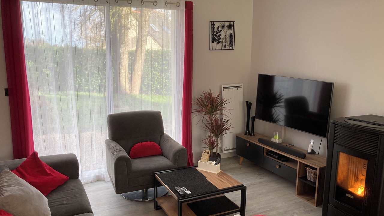 Photo of Livingroom in Plouegat-Guerand