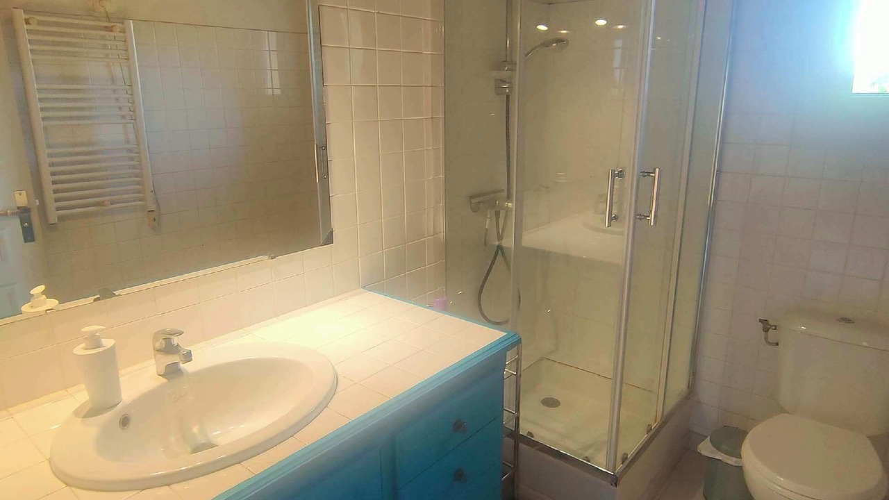 Photo of Bathroom in Uzes