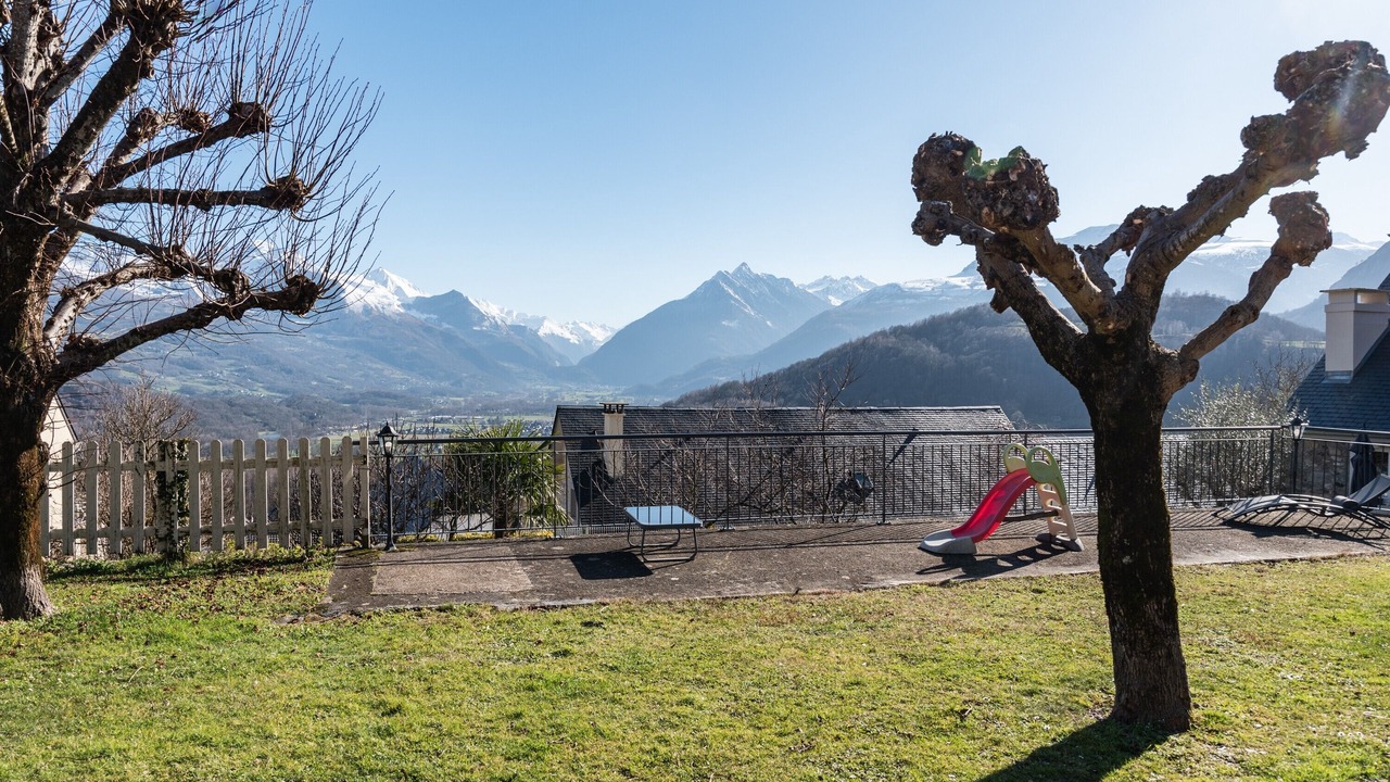 Photo of Outdoor in Ouzous
