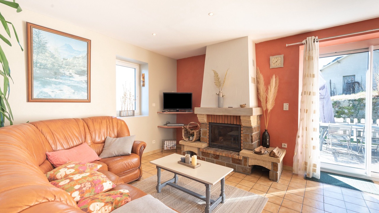 Photo of Livingroom in Ouzous