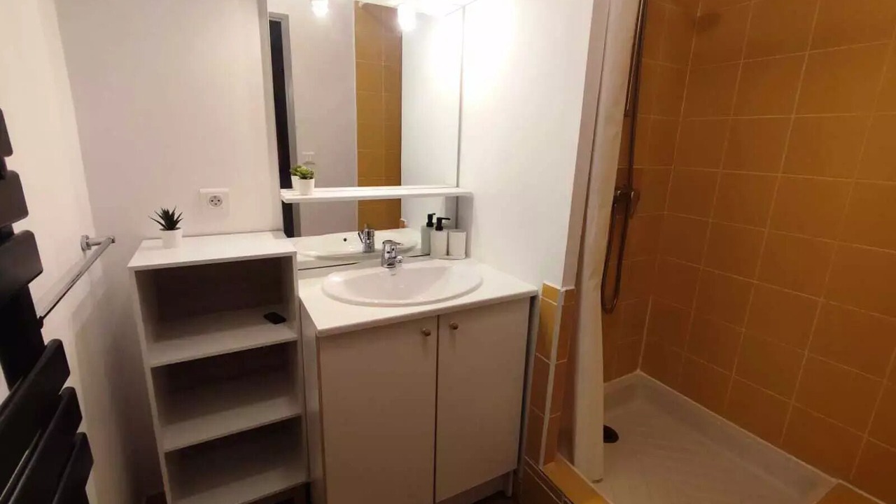 Photo of Bathroom in Loudervielle