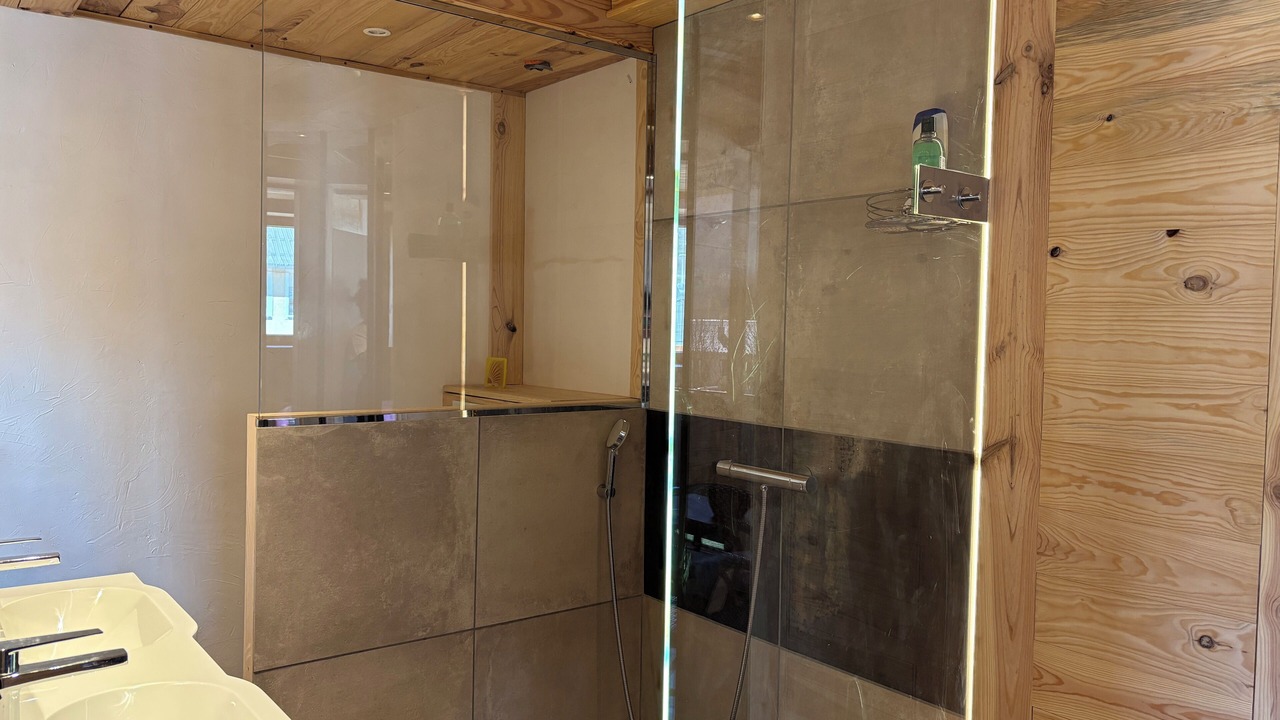 Photo of Bathroom in Barcelonnette
